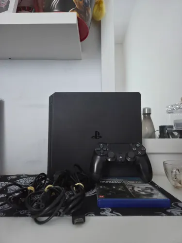 PS4 Slim 512gb, 1 Controle + 1 Jogo e Cabos
