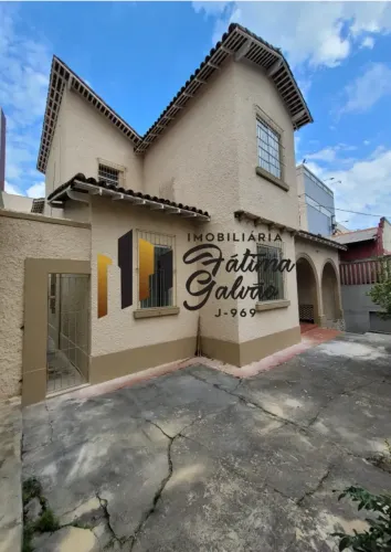 Alugo Amplo Imóvel Comercial na Batista Campos