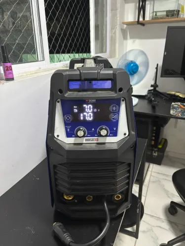 Máquina de solda MiG flex 160, eletrodo e tig