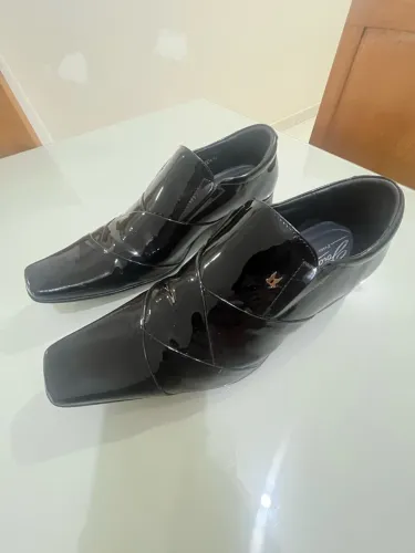 Sapato muito novo