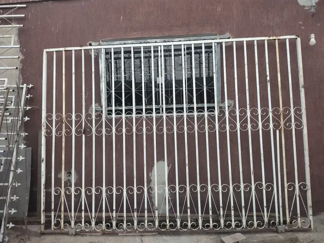 Grade portão/garagem 3.10 por 2.10. usada. Gama Leste