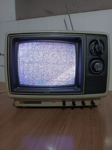 Tv antiga Semp 10 polegadas colorida portátil