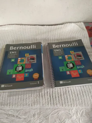 Vendo apostila estudo 2 volumes. Editora Bernoulli