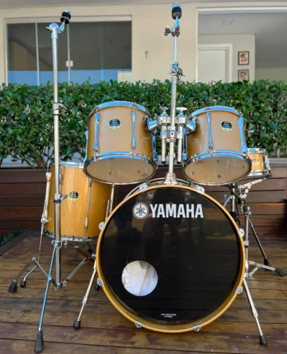 Bateria Yamaha Stage Custom Advantage Gold Metallic + Ferragens (Sem Pratos)