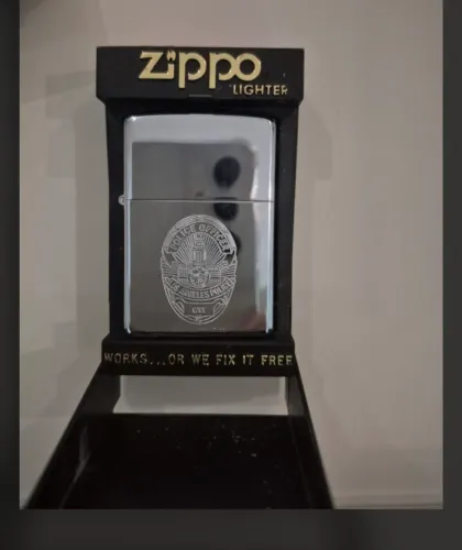 Isqueiro Zippo High Polish Chrome LAPD (Los Angeles Police Officer) - Com Certificado