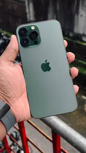 iPhone 13 Pro Max verde