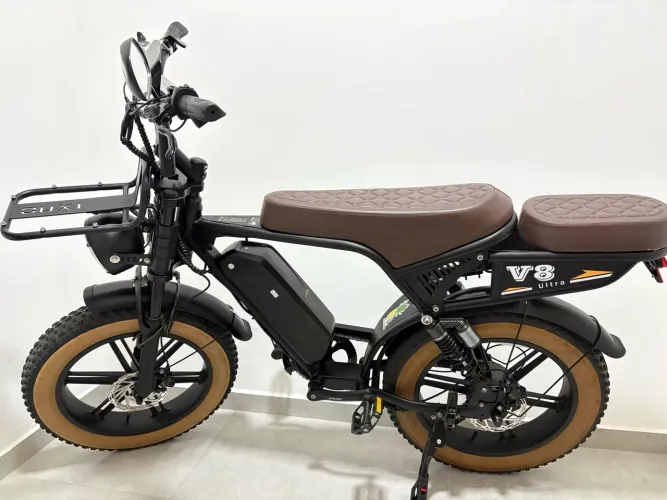 Bike elétrica V8 ultra - novinha