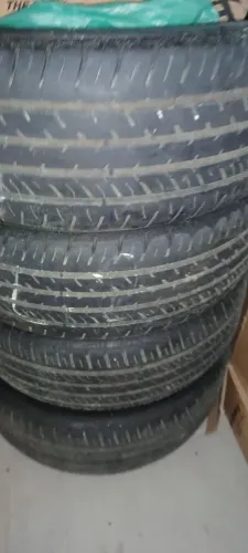 Pneus 205/95/16
