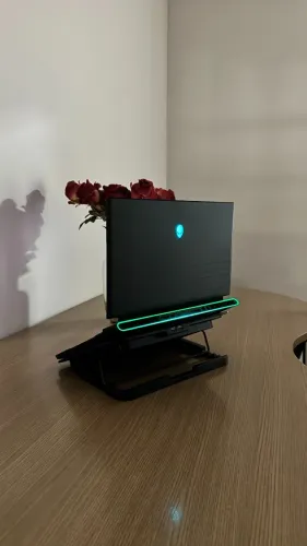 Notebook Dell Alienware i7 RTX 2080 16Gb 2,1Tb SSD FHD Retroiluminado RGB(Garantia)