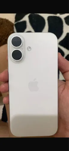 iPhone 16