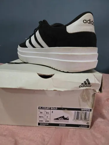 Tênis adidas original 36