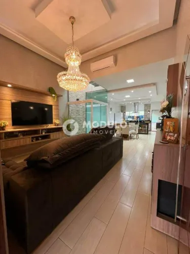 CASA RESIDENCIAL à venda, 3 quartos, 1 suíte, MINAS GERAIS - Uberlândia/MG