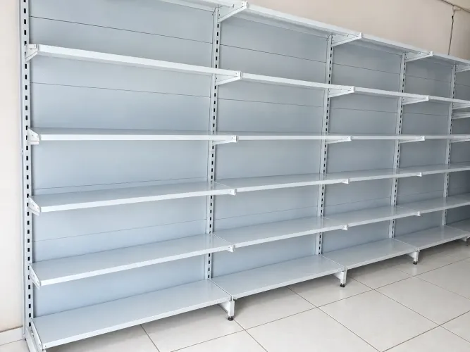 Farmácia a venda, Mobília e estoque!