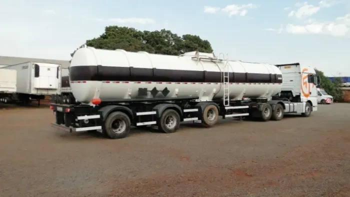 CARRETA RANDON TANQUE VANDERLEIA 3 EIXOS 43.000 LITROS 2011/12