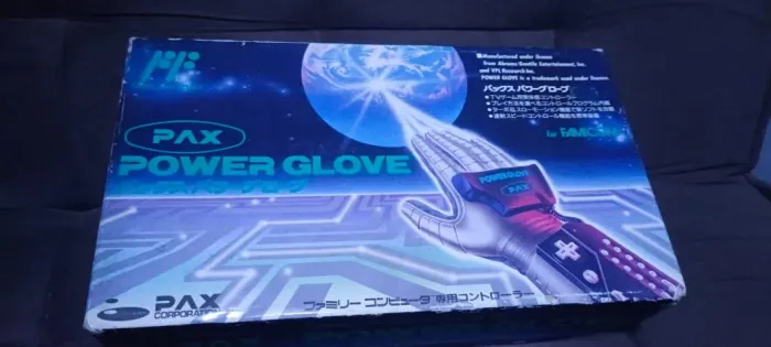 Power Glove Nintendo Famicom