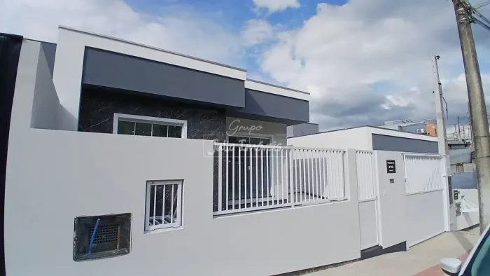 Casa 1 Suíte + 2 Quartos Aguas Claras Brusque