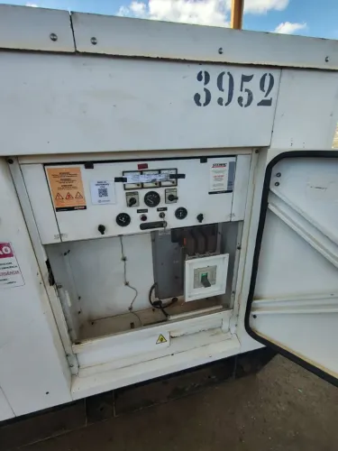 Grupo gerador 180 KVA stemac ano 2014