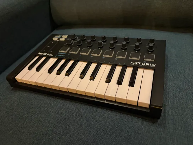 Controlador Arturia mini lab