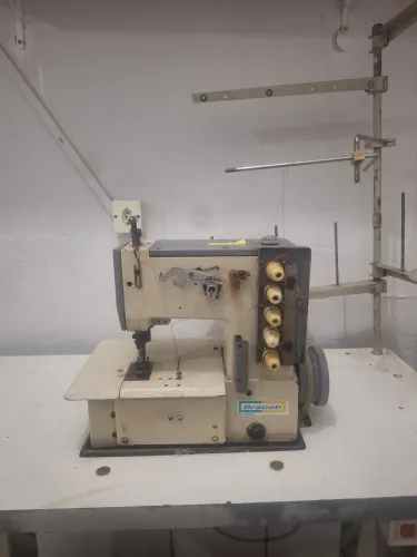 Maquina de costura goleira industrial