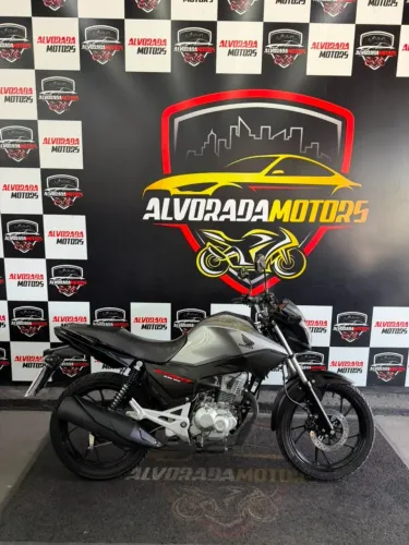 start 160 2025 18.900 km. Emplacada e à pronta entrega