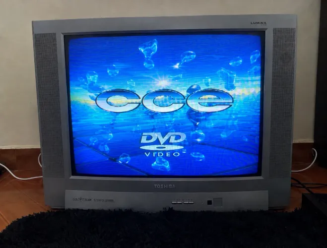 TV Toshiba Lumina Tubo CRT ColorStream Stereo - Retrô/Videogame