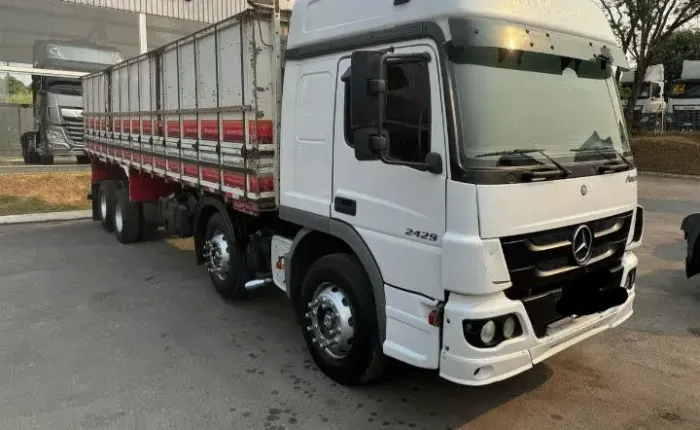 Atego 2429 bitruck Graneleiro 2014