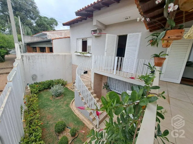 Sobrado com 4 dormitórios à venda, 319 m² por R$ 820.000,00 - Vila Castelo Branco - Indaia