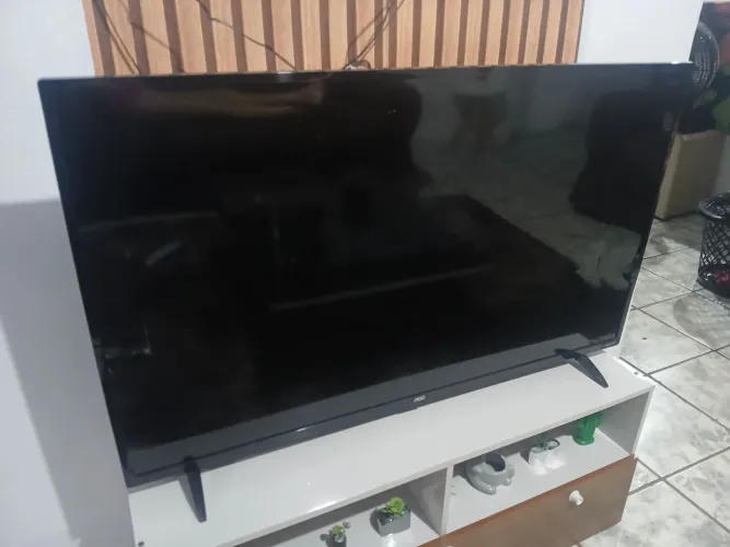 Tv para retirada de peças