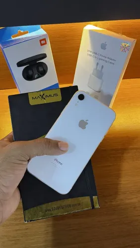 IPHONE XR WHITE