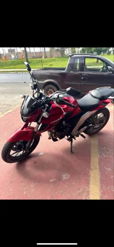 Fazer 2500 FZ25 muito conservada