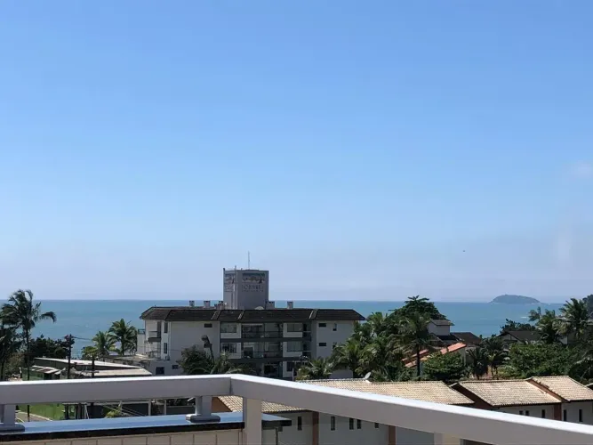 Apartamento na Praia das Toninhas, mobiliado com varanda gourmet e piscina - Ubatuba - SP