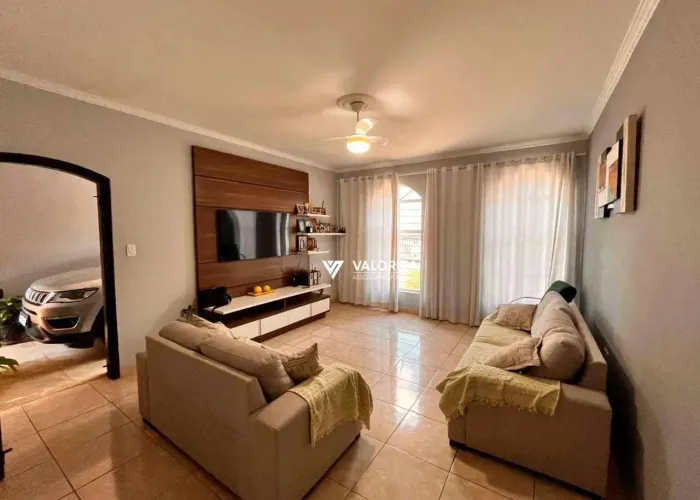 Casa com 3 dormitórios à venda, 151 m² por R$ 530.000,00 - Vila Hortência - Sorocaba/SP