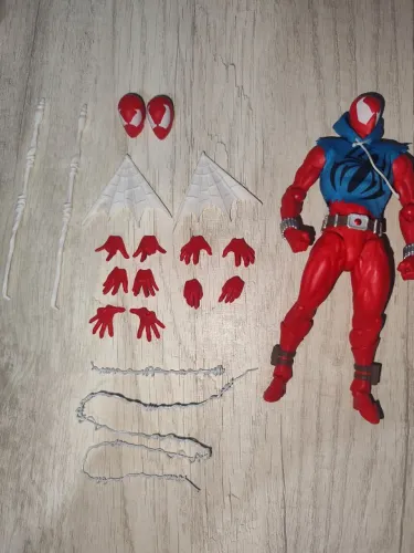 Mess toys Scarlet spider