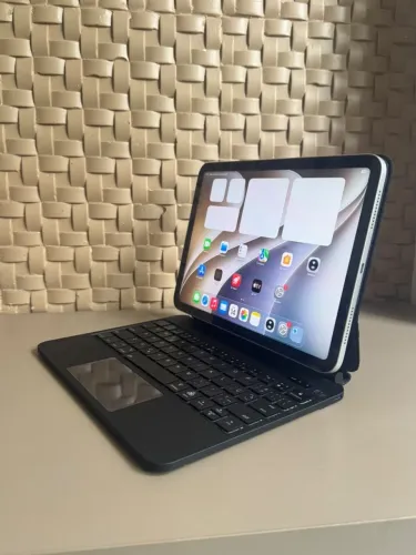 iPad 11 A16 128gb + Capa Teclado TOP - Conservado - Envio OLX Pay - Troco e Parcelo 18