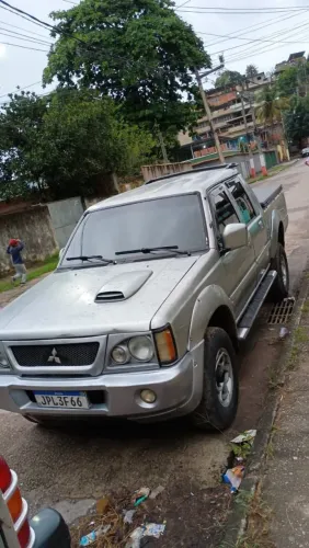 Mitsubishi L200 GLS 2.5 4X4 CD Diesel 2003