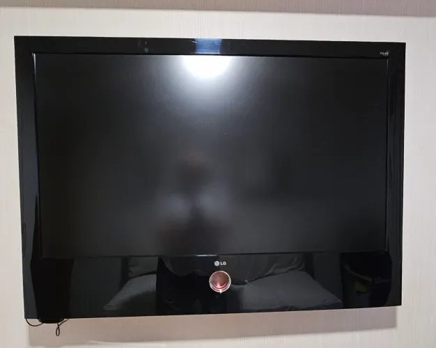 TV LCD LG SCARLET 47"