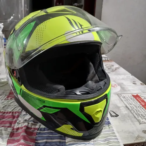 Vendo Capacete tamanho XL