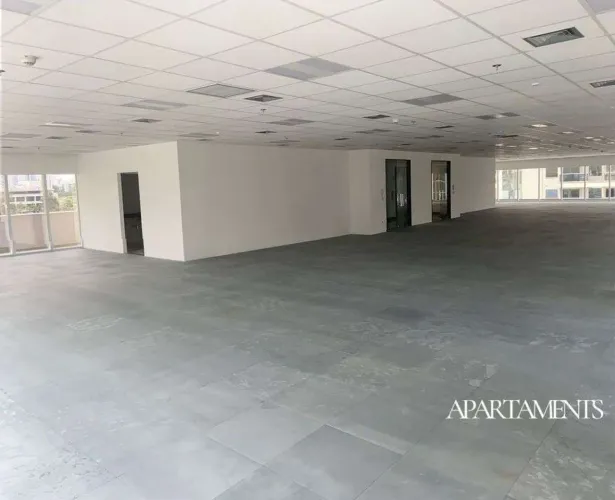 Sala para Alugar em Vila Gertrudes, São Paulo - SP