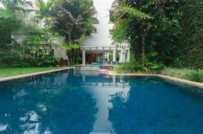 EXCLUSIVA RESIDÊNCIA NO JARDIM PERNAMBUCO!!