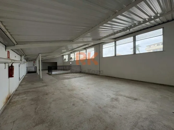 Galpão Comercial/Industrial para Aluguel com 528,74 m² no Santa Amélia