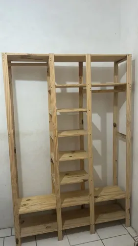 ARARA (GUARDA ROUPA)