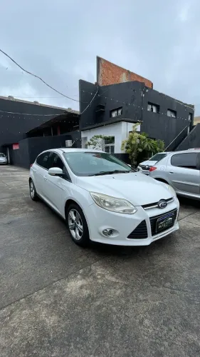 Ford Focus 1.6 S/1.6 SE Flex 16V 5P AUT 2015