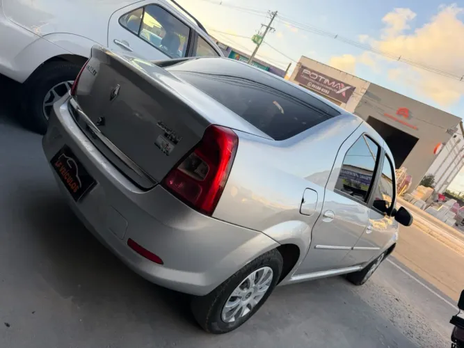 Renault Logan Expres./exp. UP Hi-flex 1.0 16V 4P 2011