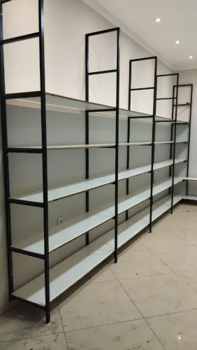 Vende-se prateleiras de Metalon