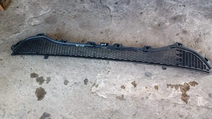 Grade dianteira inferior Peugeot 208