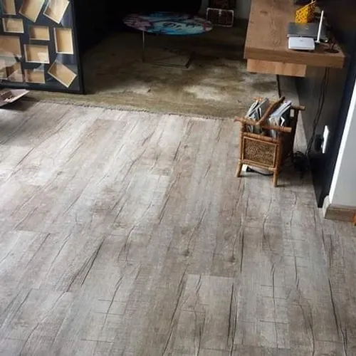 Piso vinílico instalado