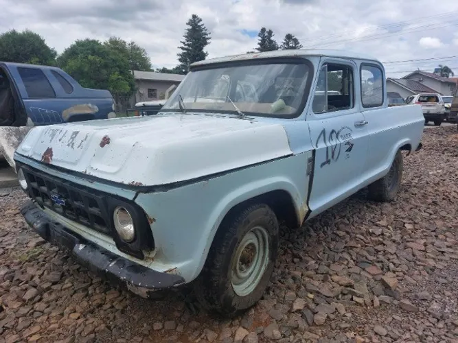 Peças C10 C14 C15 Sucata C10 Para venda de Peças C-10 Lataria Motor Acessorios 