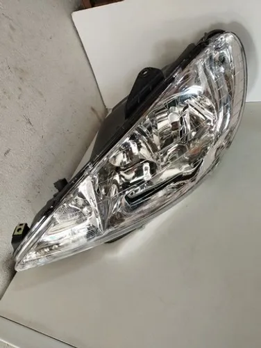 Farol Peugeot 206 (esquerdo)