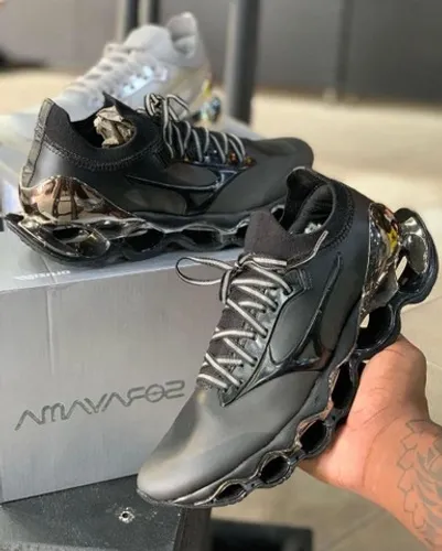 Tênis Mizuno Sorayama na caixa altíssima qualidade 