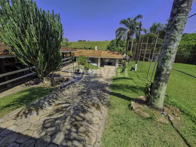 Casa em Condomínio : / Residencial / Sítio da Moenda